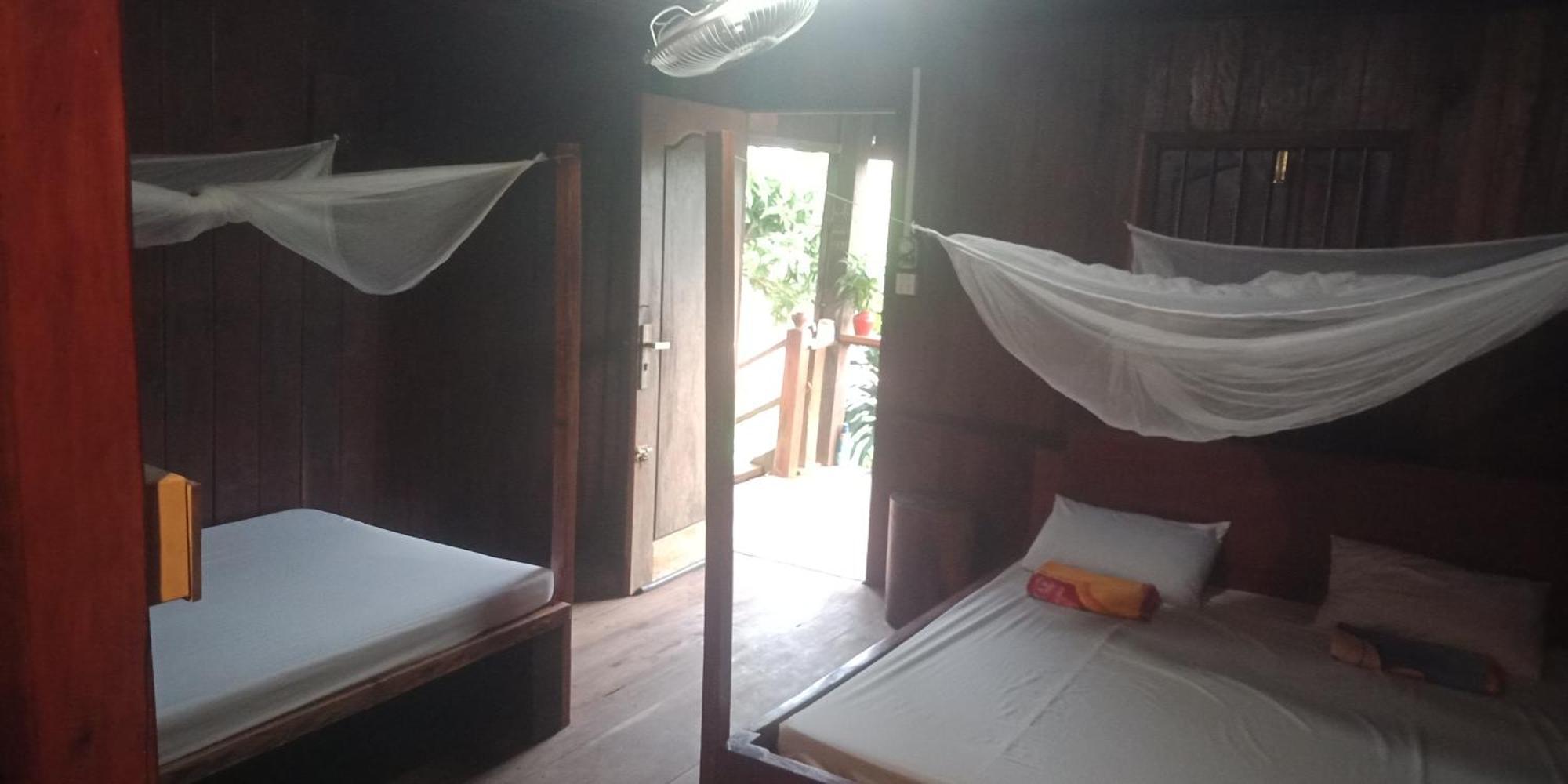 Ferienwohnung Familyhouse & Trekking Banlung Exterior foto