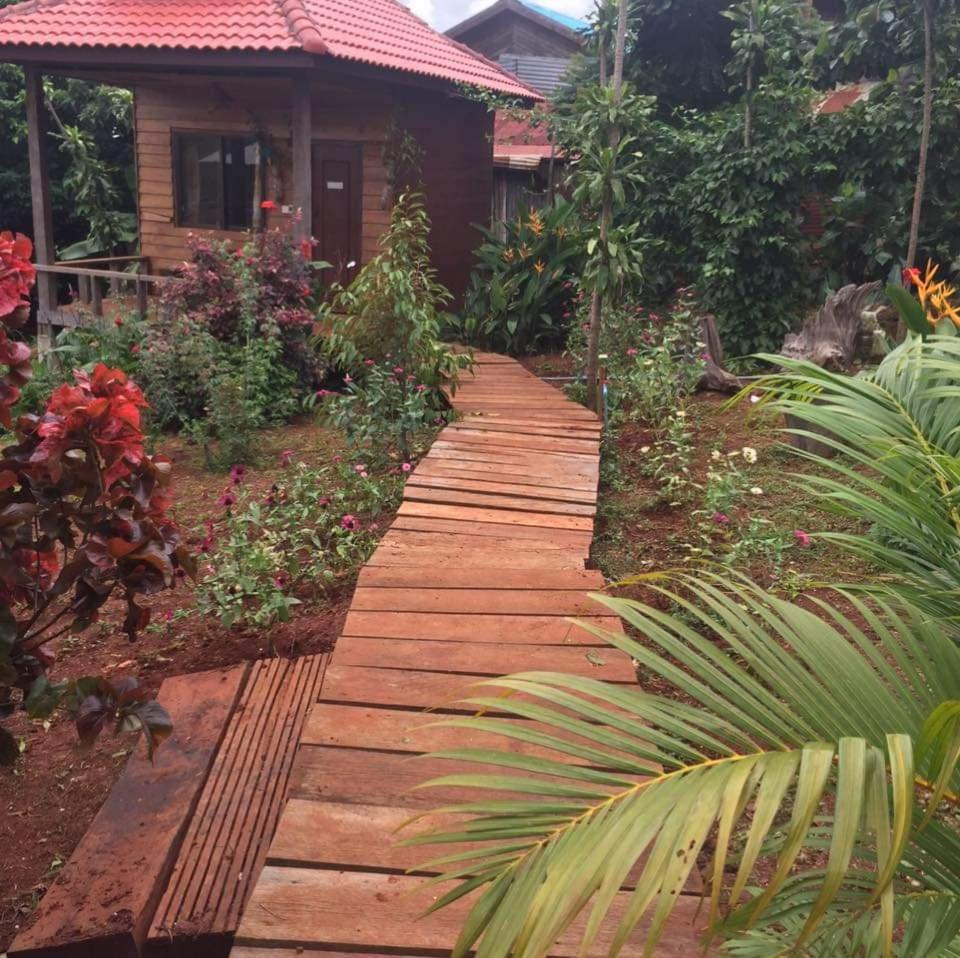 Ferienwohnung Familyhouse & Trekking Banlung Zimmer foto