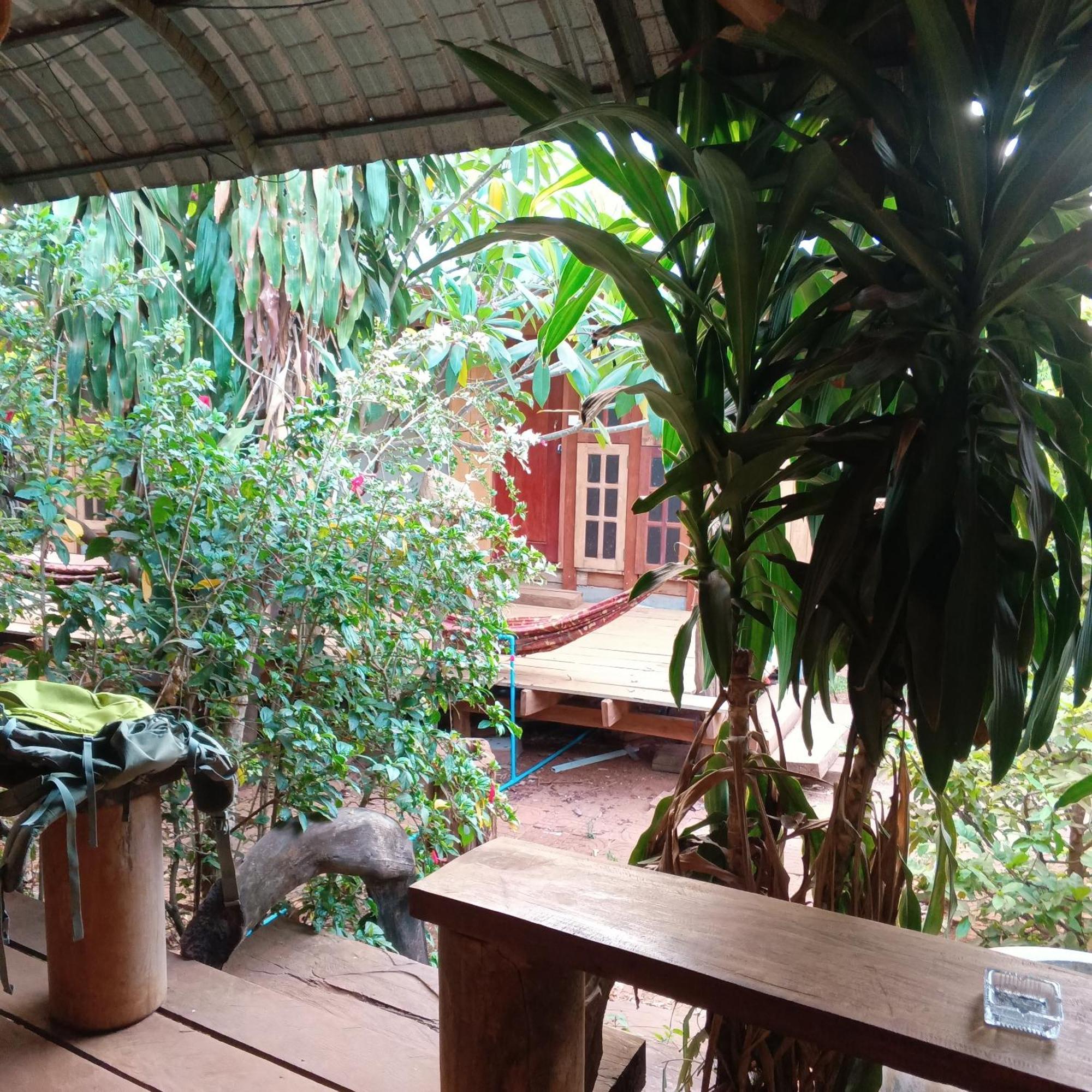 Ferienwohnung Familyhouse & Trekking Banlung Exterior foto