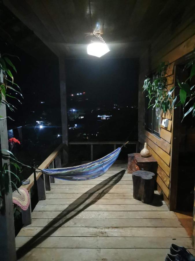 Ferienwohnung Familyhouse & Trekking Banlung Exterior foto